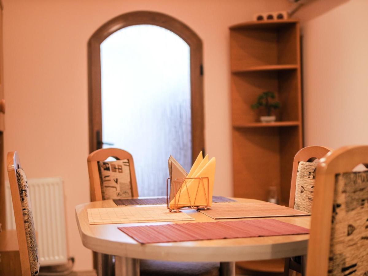 Luxury Ultracentral Curtea de Argeş Esterno foto