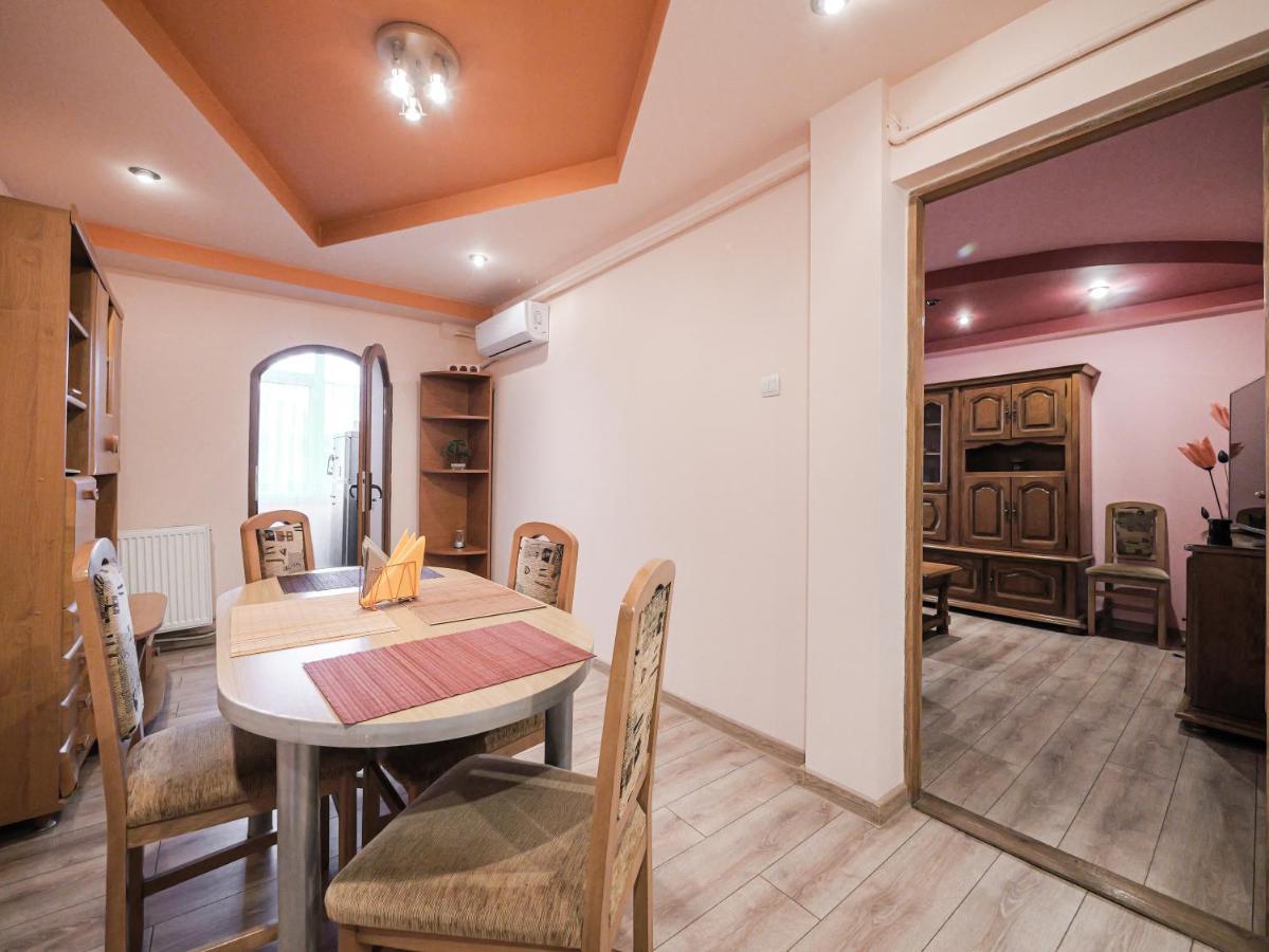Luxury Ultracentral Curtea de Argeş Esterno foto
