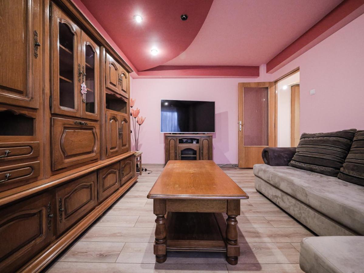 Luxury Ultracentral Curtea de Argeş Esterno foto