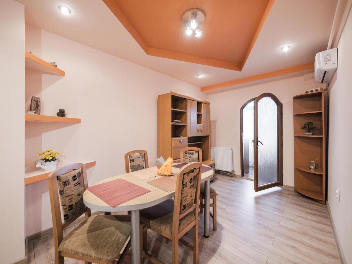 Luxury Ultracentral Curtea de Argeş Esterno foto