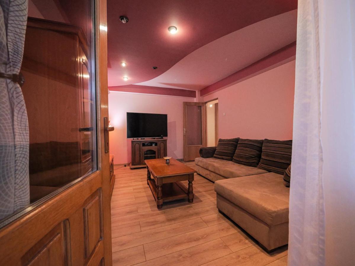 Luxury Ultracentral Curtea de Argeş Esterno foto