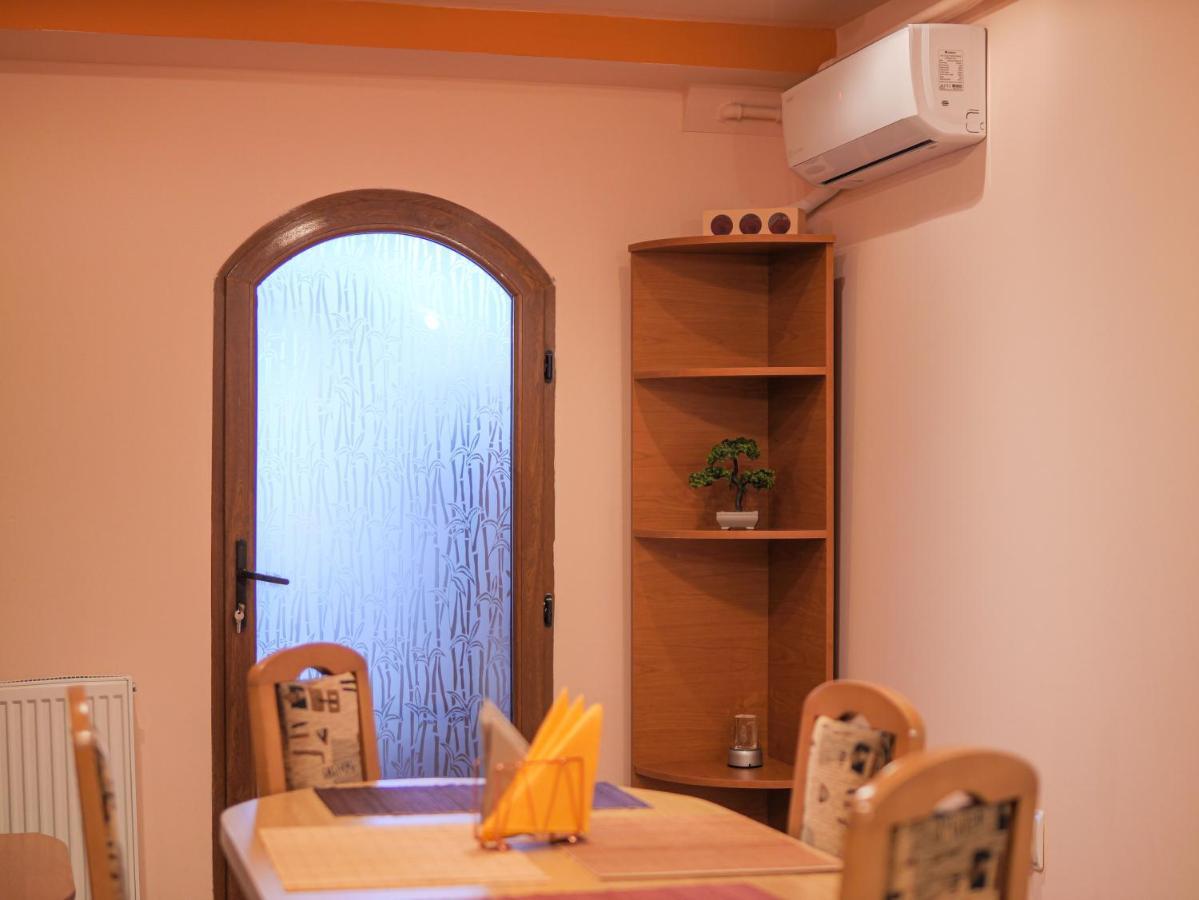 Luxury Ultracentral Curtea de Argeş Esterno foto