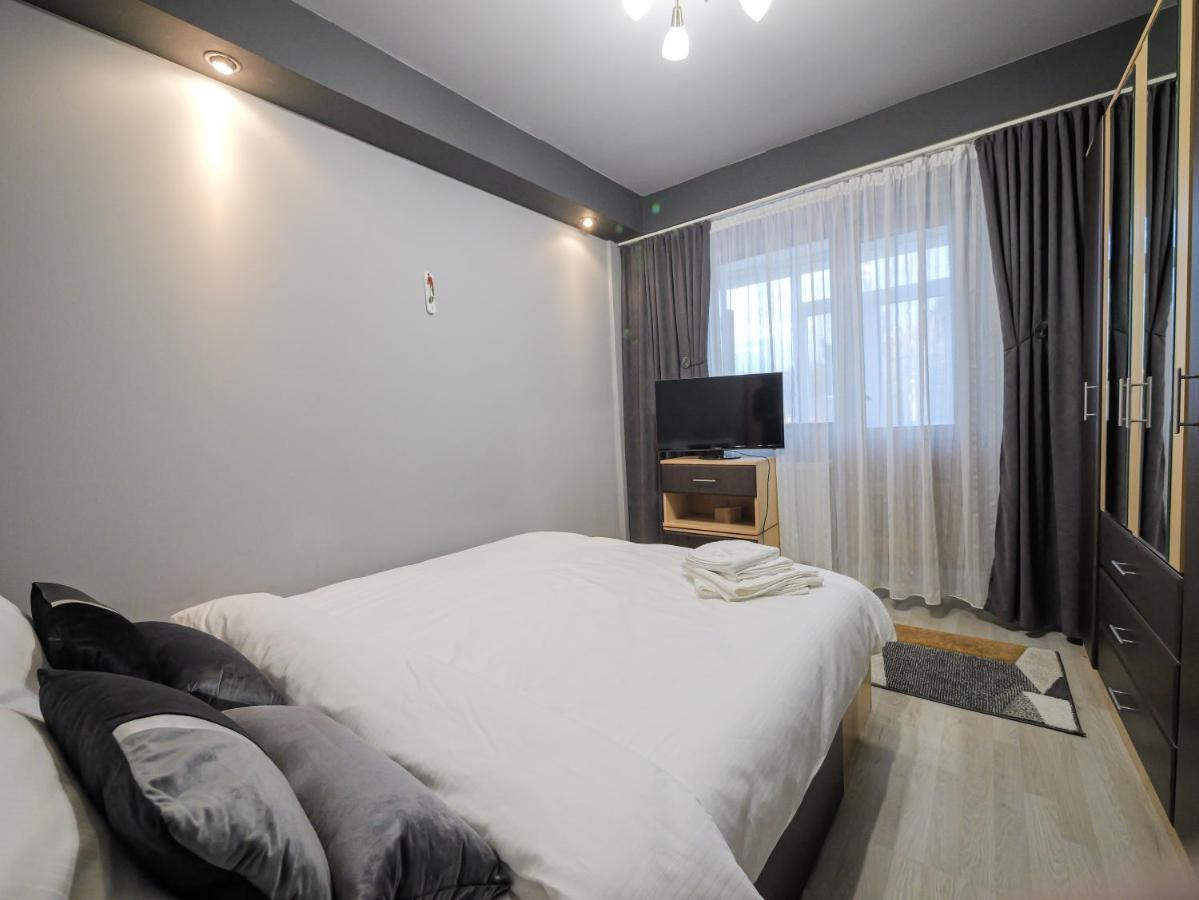 Luxury Ultracentral Curtea de Argeş Esterno foto